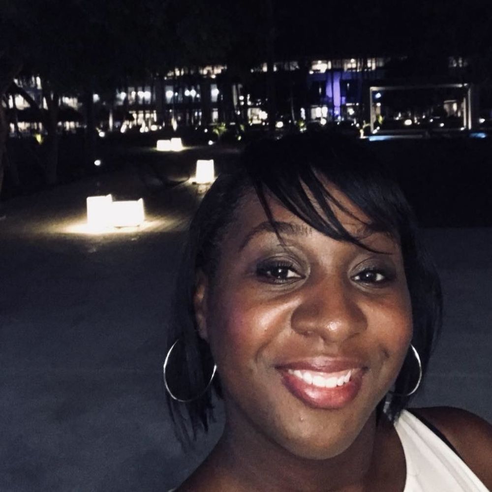 Meet your Posher, Renata